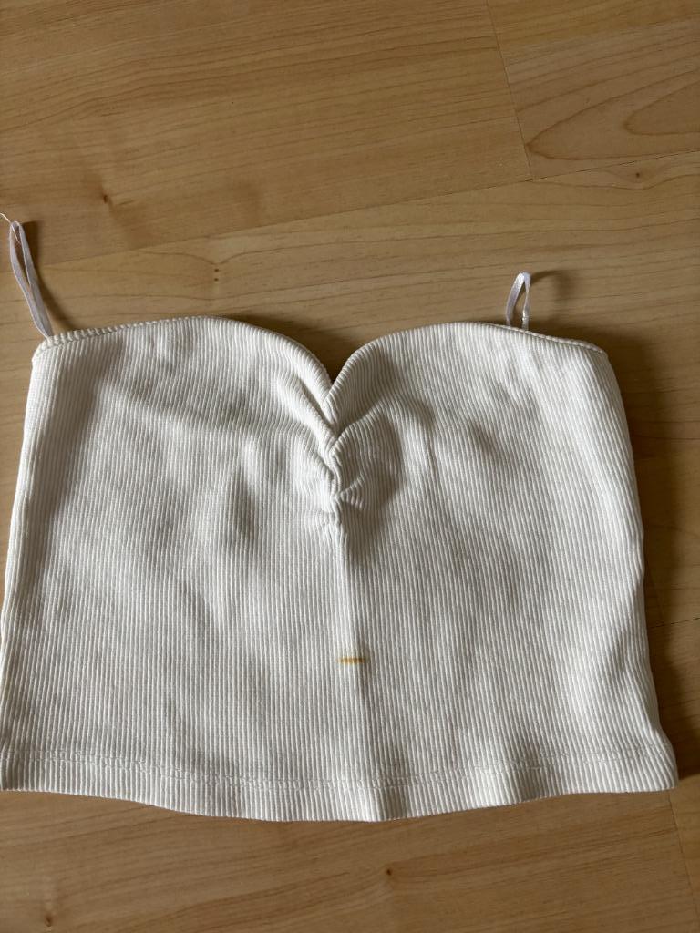 Topje Bershka maat XS, Kleding | Dames, Wit, Zonder mouw, Maat 34 (XS) of kleiner, Gedragen