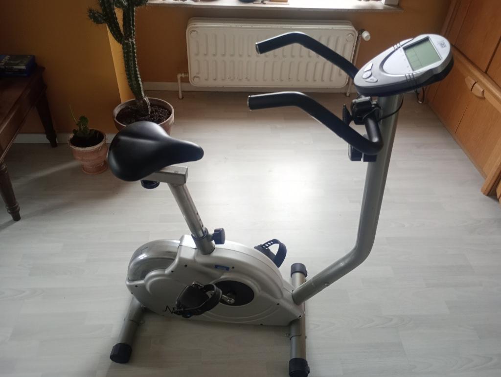 hometrainer, Sport en Fitness, Ophalen, Gebruikt, Hometrainer