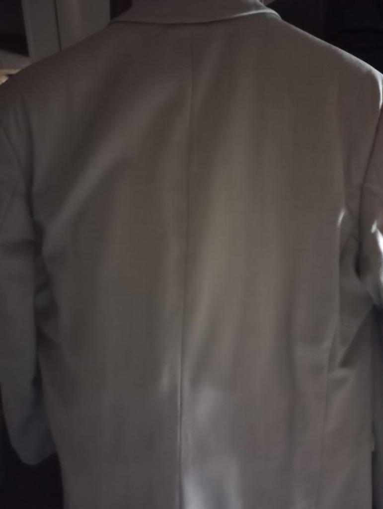 Mooi Kostuum met gilet heren 3-delig beige - maat 44, Kleding | Heren, Kostuums en vesten, Ophalen, Andere, Beige, Zo goed als nieuw