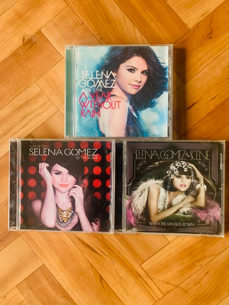 Selena Gomez, Ophalen, Zo goed als nieuw