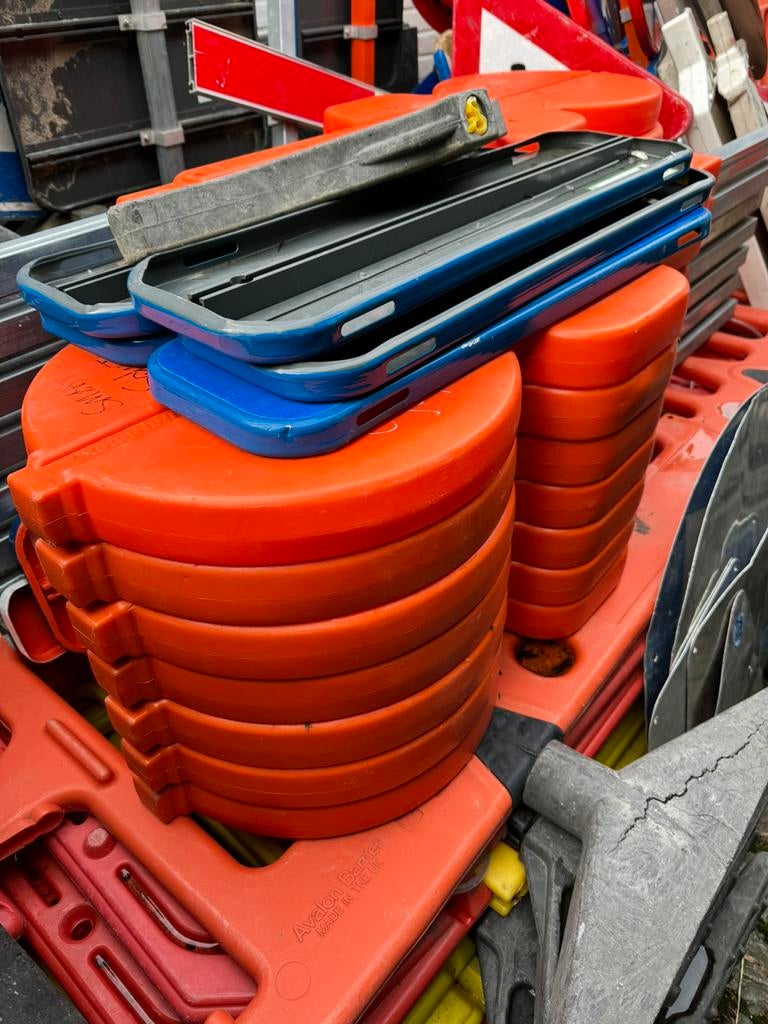Signalisatie - verbodsborden - parkeerborden - verkeersbord, Doe-het-zelf en Bouw, Ophalen, Gebruikt