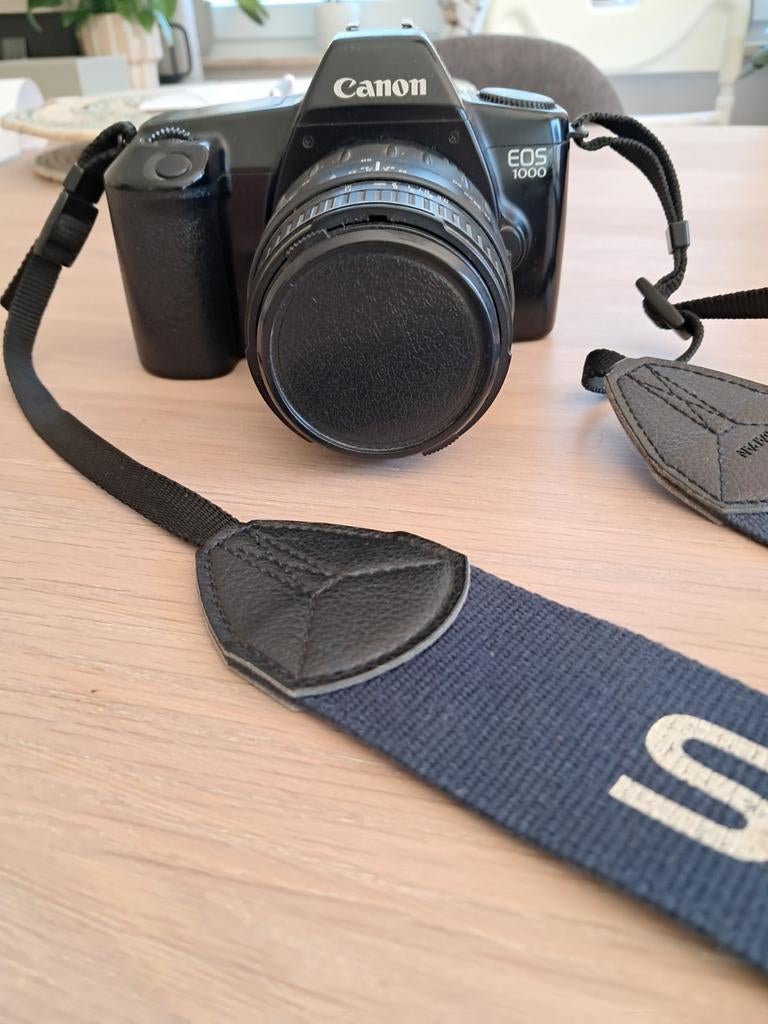 Canon EOS 1000, Audio, Tv en Foto, Fotocamera's Analoog, Ophalen, Zo goed als nieuw, Canon