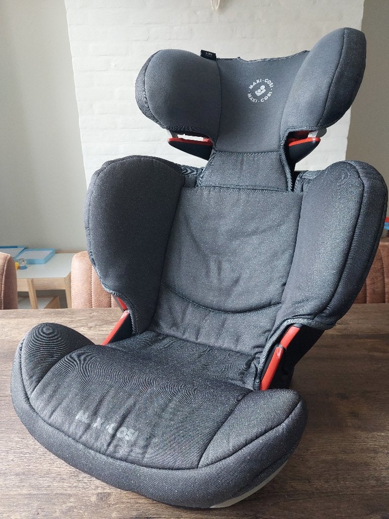 Autostoel Maxi cosi rodifix, Ophalen, Gebruikt, 15 t/m 36 kg, Verstelbare rugleuning