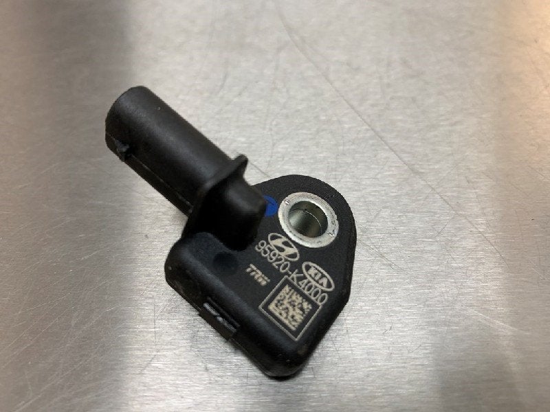 AIRBAG SENSOR Hyundai Kona (OS) (|95920K4100|), Gebruikt, Hyundai