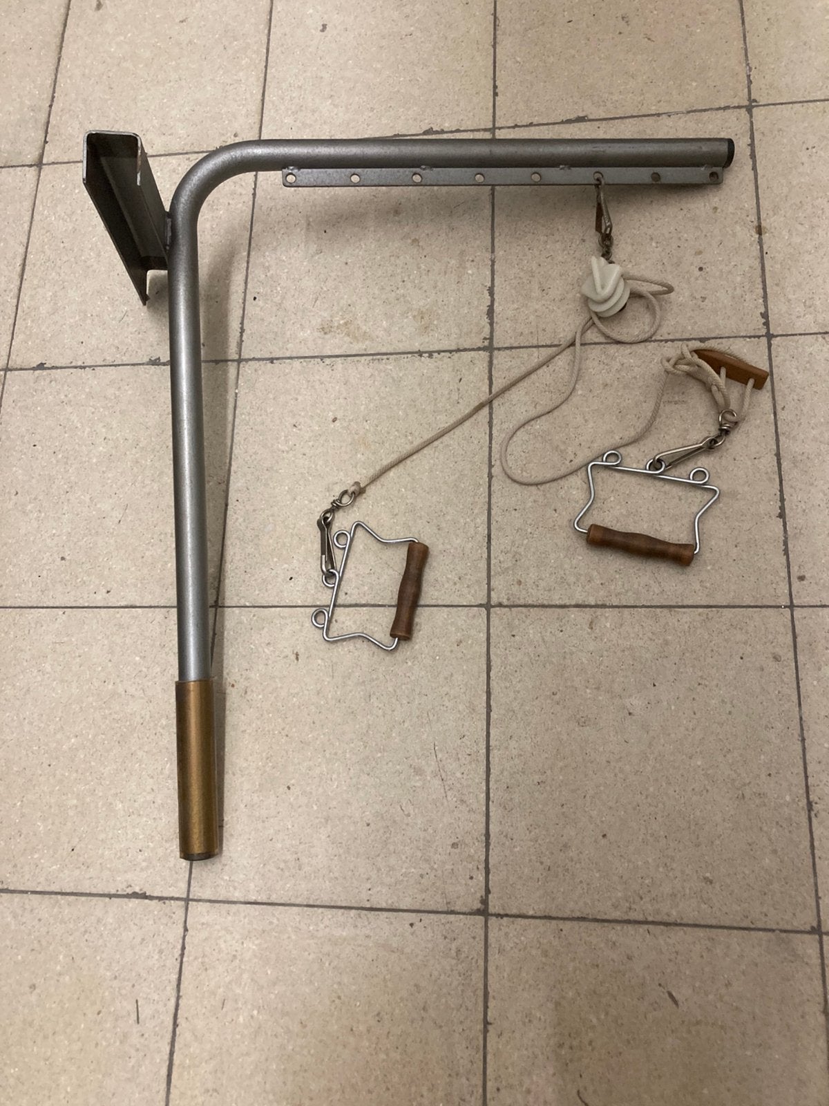 Bevestiging voor katrol systeem, Enlèvement