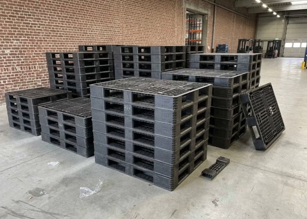 magazijn kunststof pallet, Ophalen