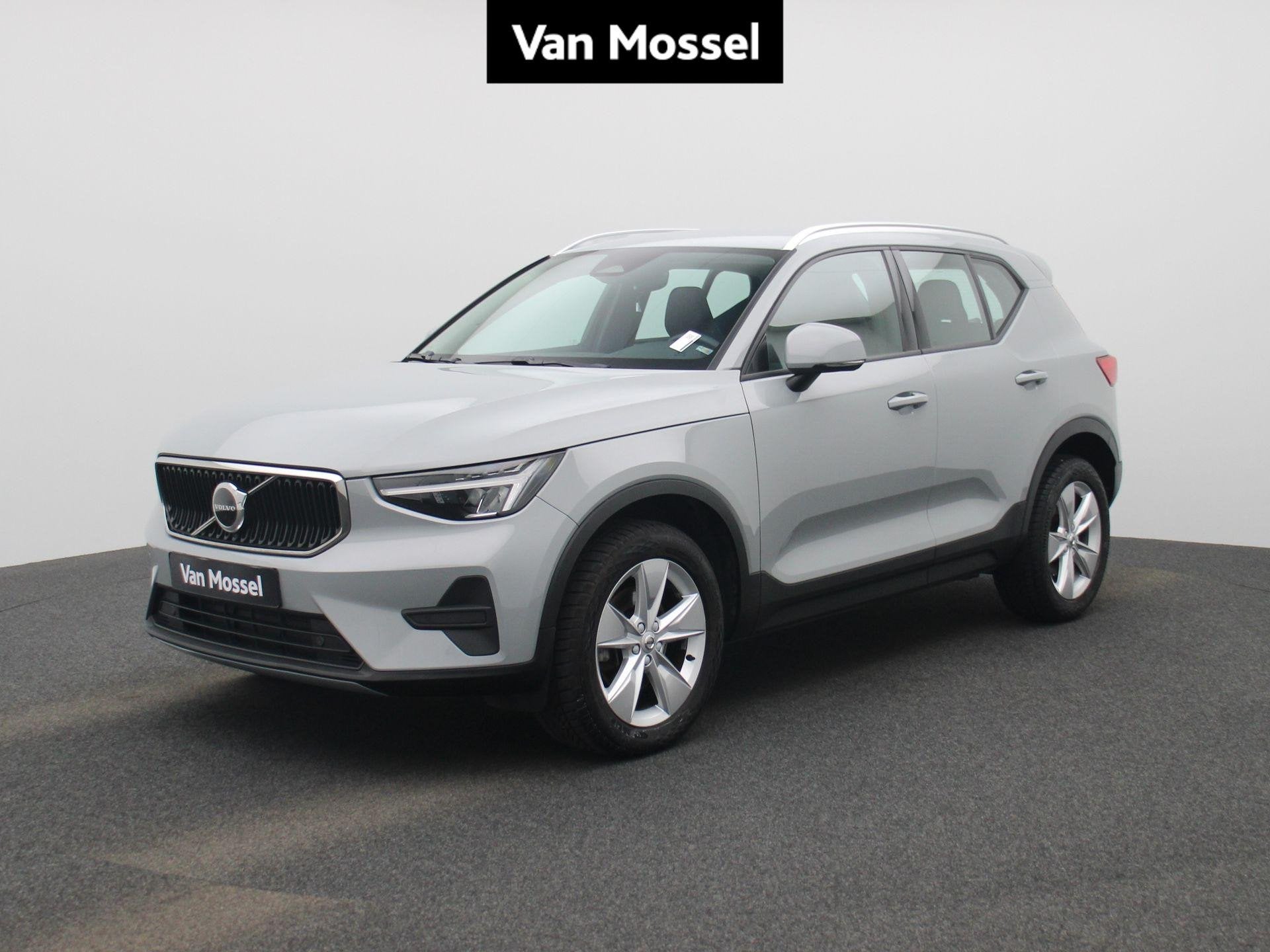 Volvo XC40 T3 Momentum Core Aut. (automatique), Argent ou Gris, Achat, Entreprise, 164 g/km