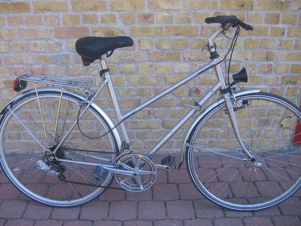 28 inch sportieve retro damesfiets met 12 versnellingen, Fietsen en Brommers, 28 inch, Gebruikt, 10 tot 15 versnellingen, Velgrem