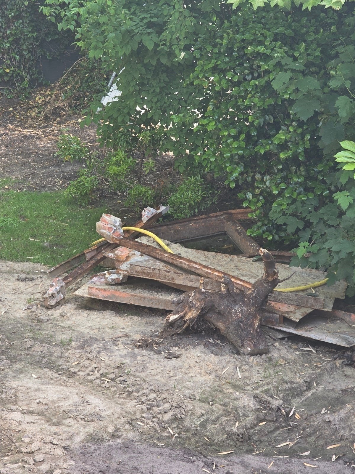 Ijzer gratis op te halen in Mortsel, Ophalen