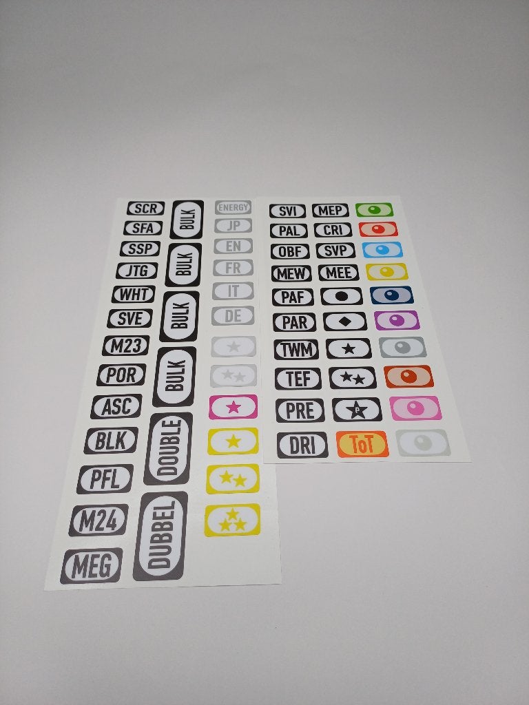 Stickervel met SET labels voor Pokémon kaarten, Ophalen of Verzenden, Nieuw