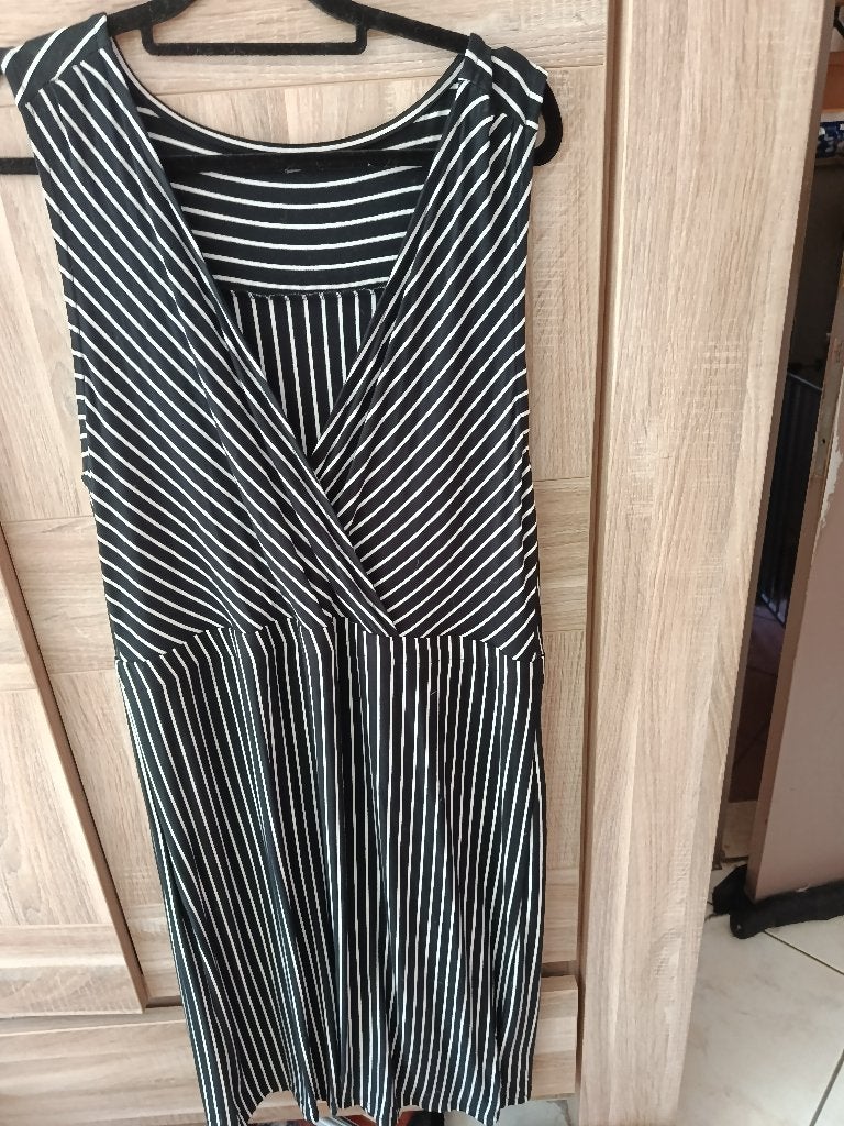 zomerjurk maat xl  merk onbekend(doos zomerkleedjes 2026), Kleding | Dames, Jurken, ANDERE, Maat 46/48 (XL) of groter, Ophalen of Verzenden