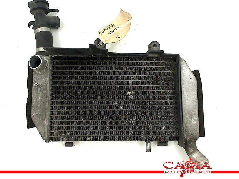 RADIATEUR DROIT Honda VFR 800 VTEC 2002-2013 (VFR800 RC46), Dhr. S. di Majo, Utilisé, Info@cama-motorparts.nl, P.J. Troelstraweg 8 8
3144 CX  MAASSLUIS, NL