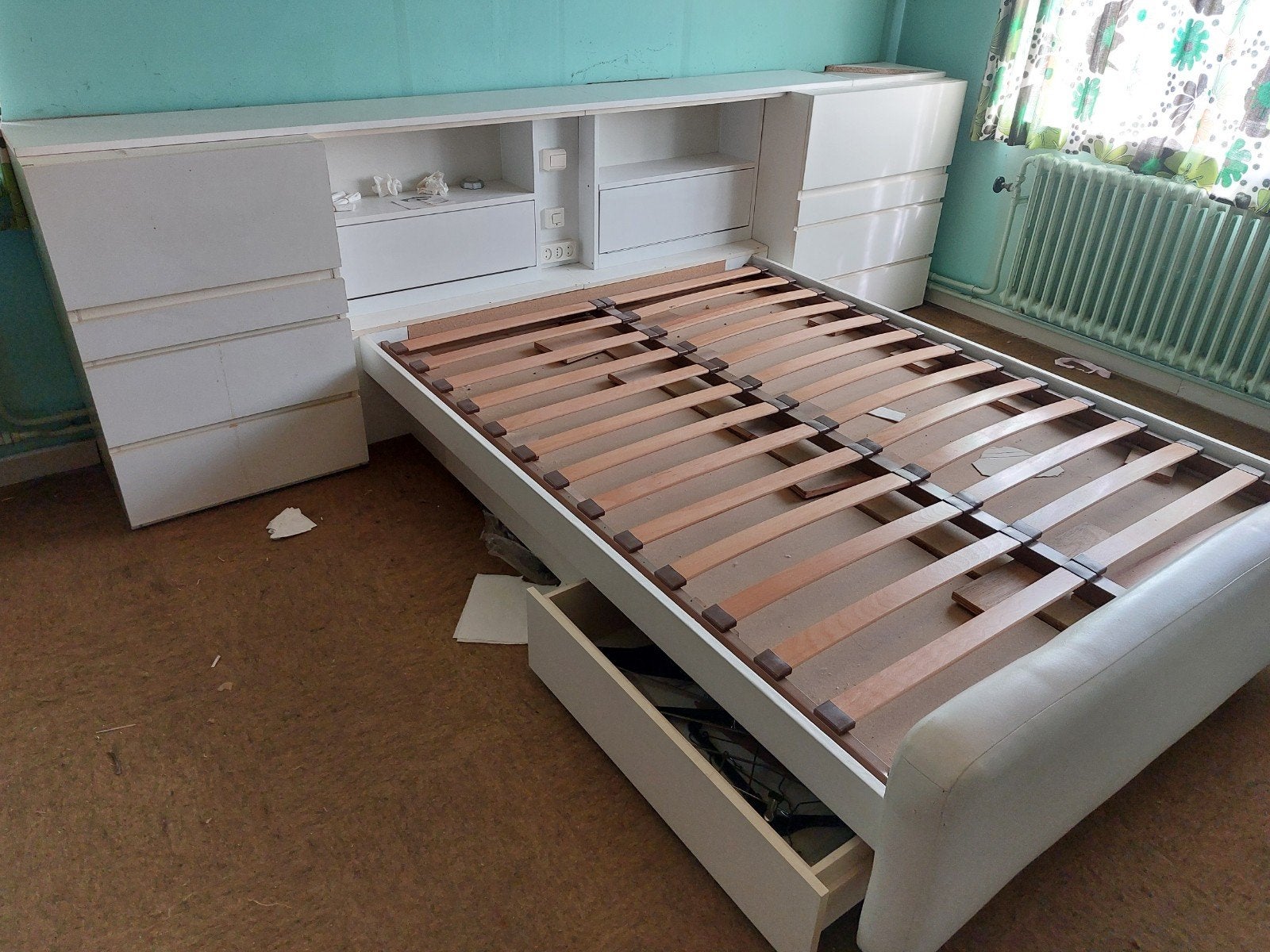 bed en kasten erbij 80€, Huis en Inrichting, Ophalen, Wit