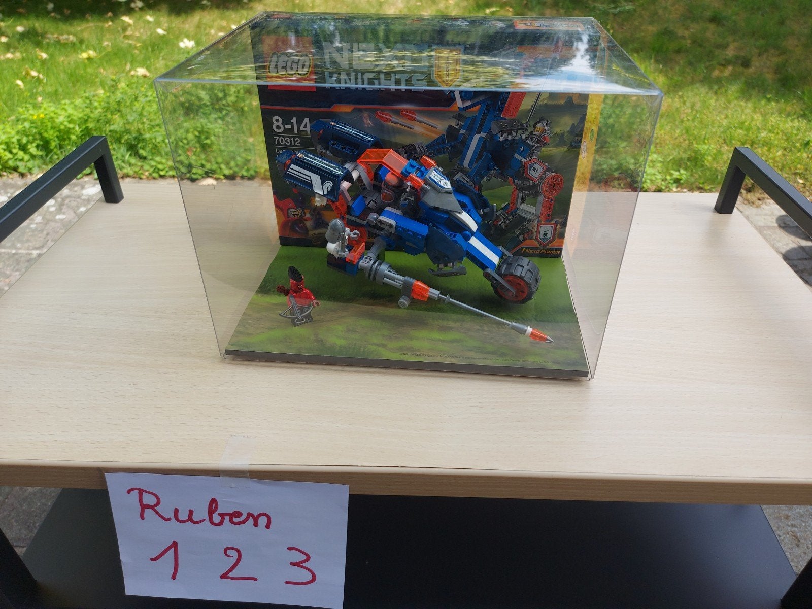 Lego Nexo Knights display 70312, Ophalen of Verzenden, Lego