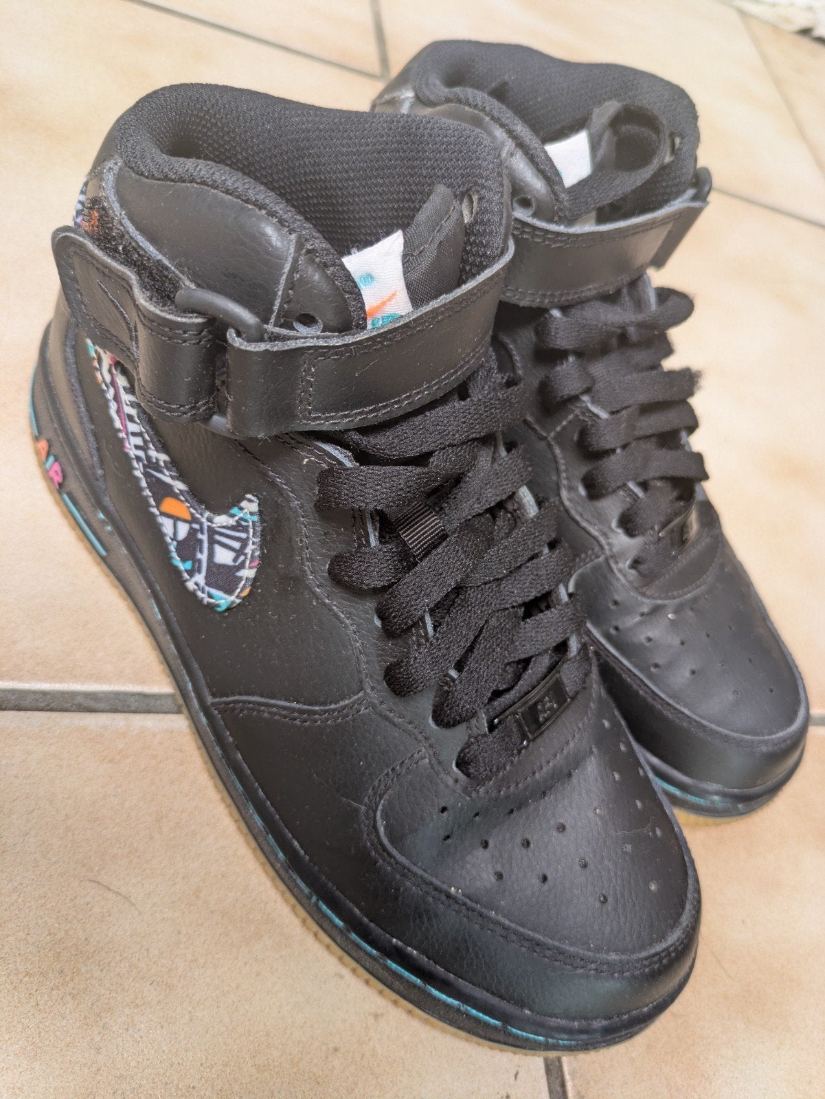 Nike Air Force 1 Mid GS 'South Beach', Kleding | Dames, Schoenen, Ophalen of Verzenden