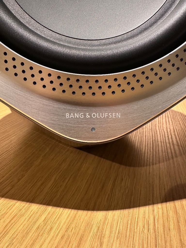 Bang & Olufsen Beolab 19 subwoofer TOP - WISA - B&O, Compatible son surround/home cinéma, Info@bang-olufsen.dk, Comme neuf, Bang & Olufsen