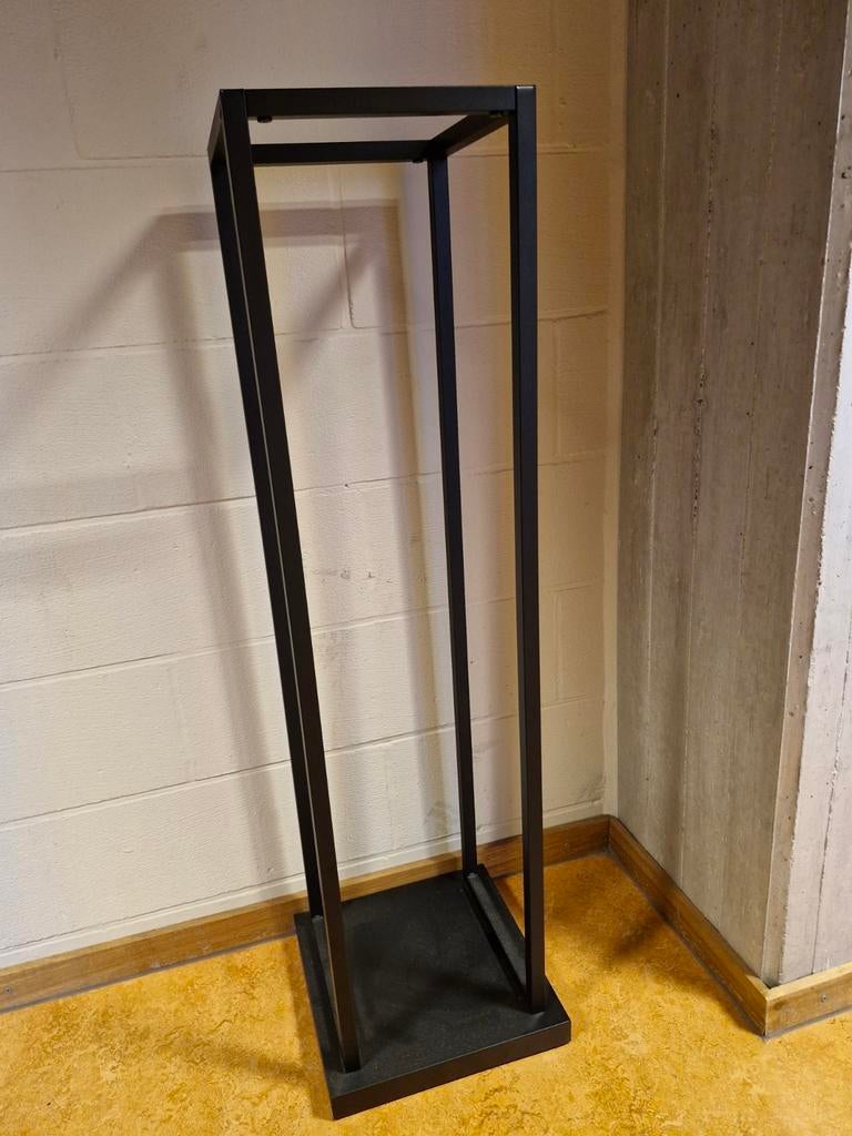 Houtopslag zwart, Ophalen