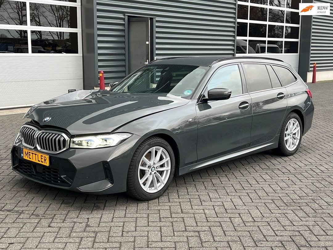 BMW 3-serie 320d, M sportpakket, 360 camera, navigatie, Auto's, BMW, Automaat, Dealer onderhouden, Achterwielaandrijving, 1995 cc