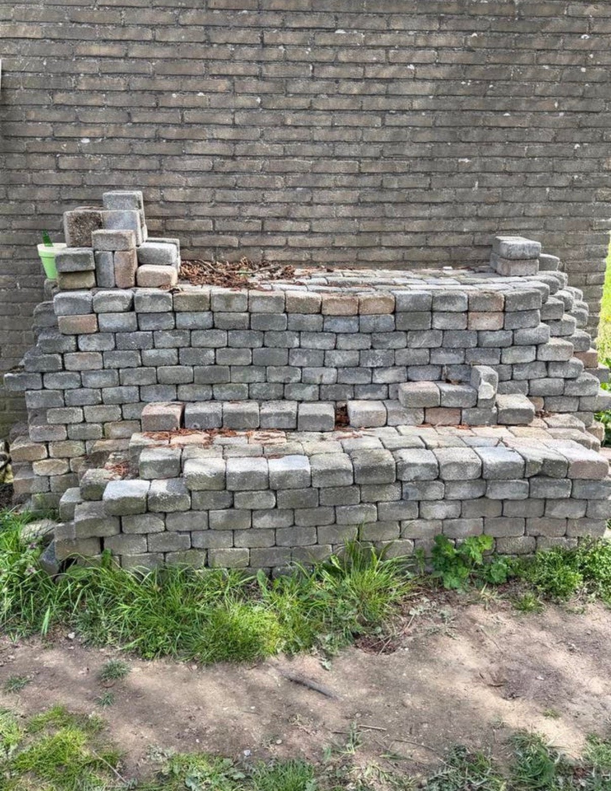 GRATIS gebruikte stenen 15x15 cm - Ideaal voor terras of pad, Tuin en Terras, Ophalen, Gebruikt, 10 m² of meer, Overige typen