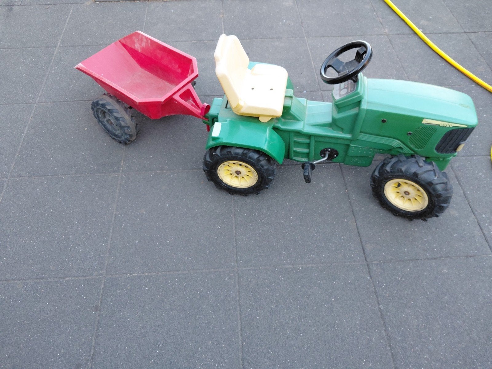 traptractor rolly toys met kar, Ophalen, Gebruikt, Trapvoertuig