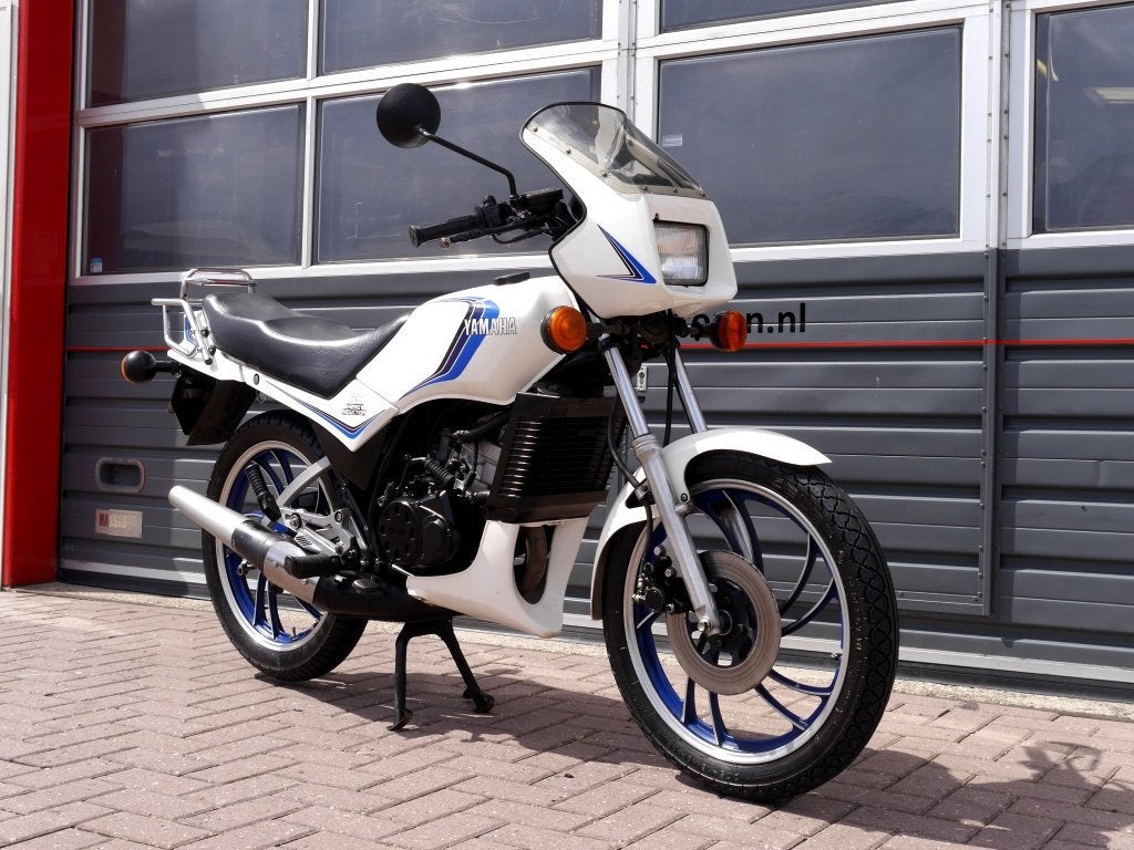Yamaha RD125cc LC recherchée, Enlèvement, Comme neuf