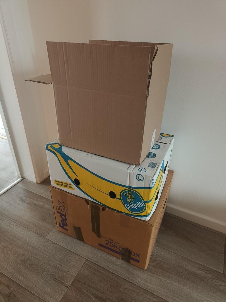 Cartons (differentes tailles) pour déménagement à donner