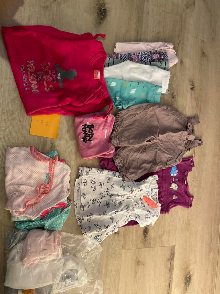 Pakket babykleren meisje maat 56-80 (0-12m), Enfants & Bébés, Paquets de vêtements pour enfants, Comme neuf, Enlèvement