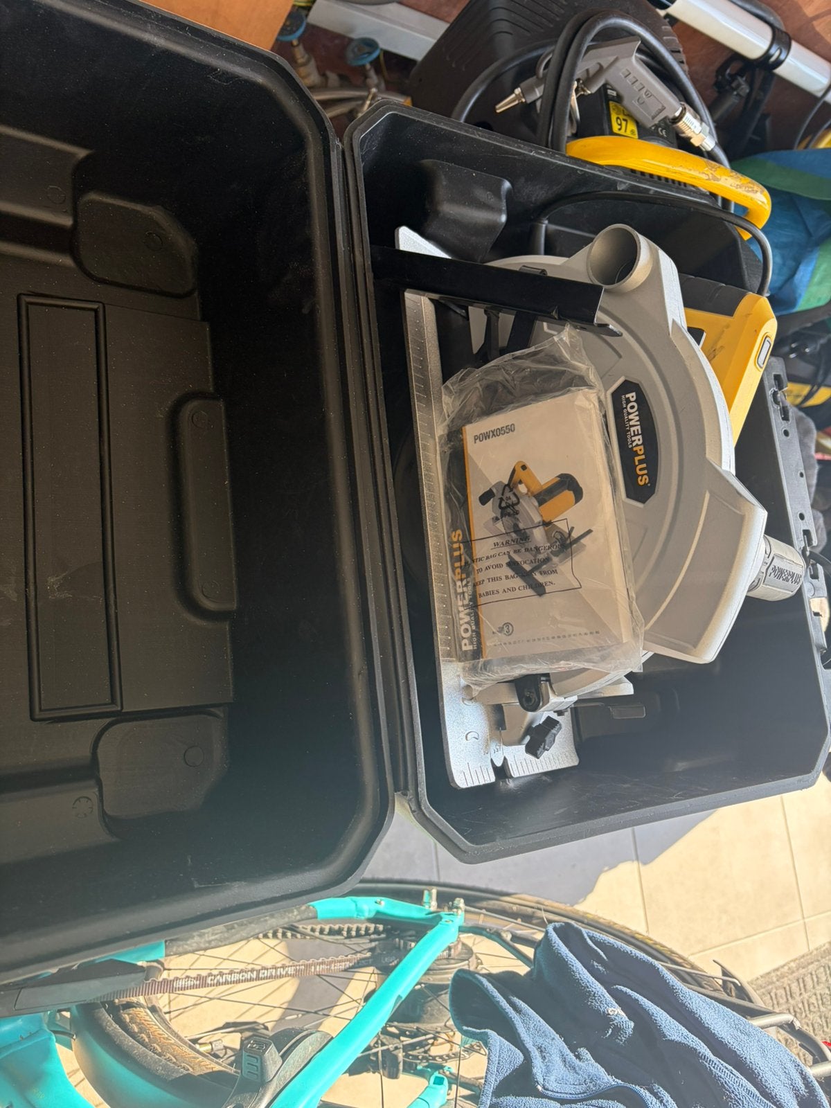 Circkelzaag powerplus POWX0550 2 maand oud, Bricolage & Construction, Outillage | Scies mécaniques, Neuf, 1200 watts ou plus, 30 à 70 mm