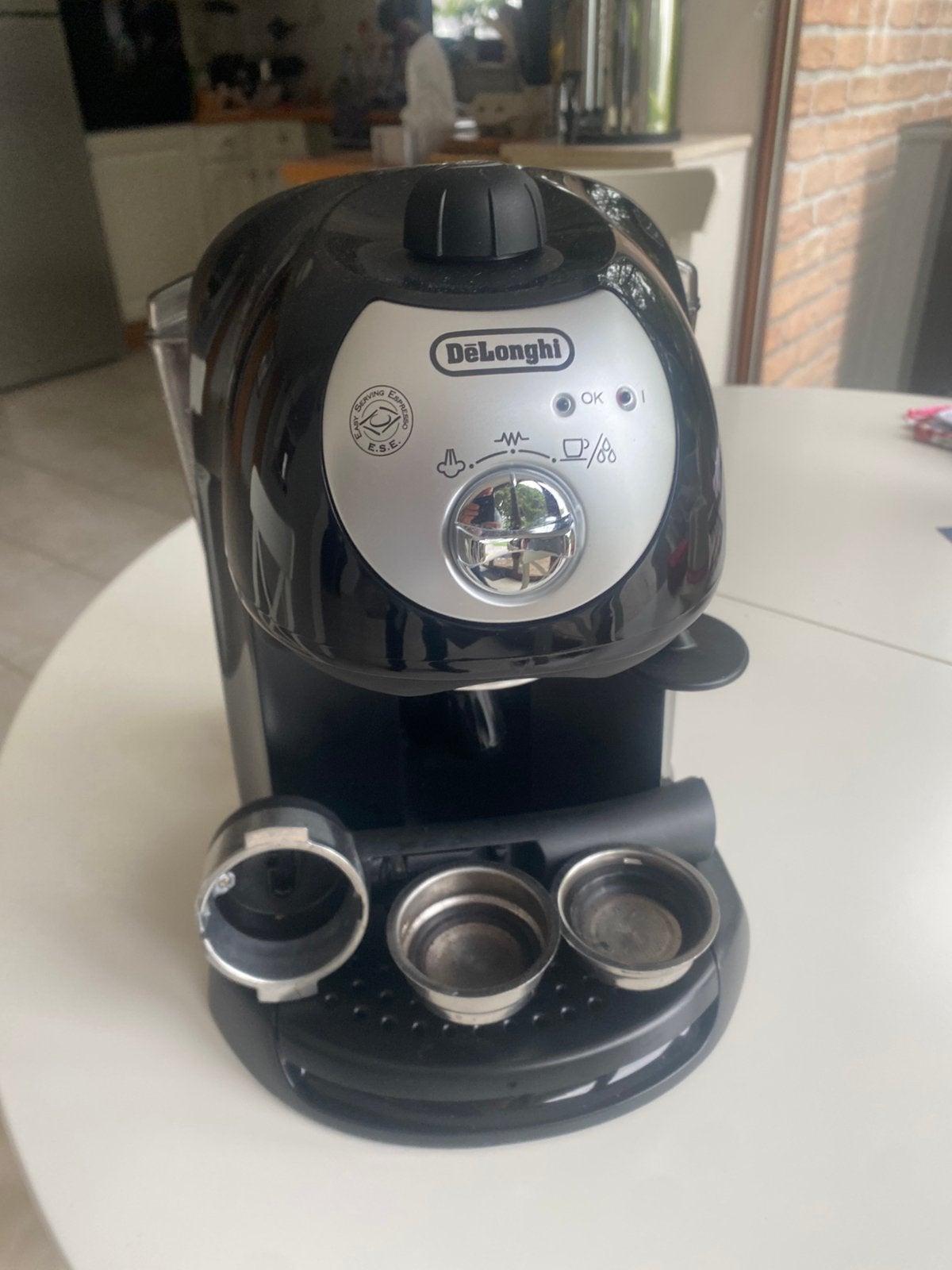 A vendre machine expresso delonghi, Electroménager, Enlèvement, Comme neuf
