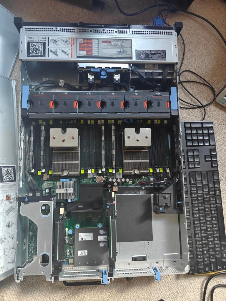 2 Dell PowerEdge R720 servers, Ophalen of Verzenden