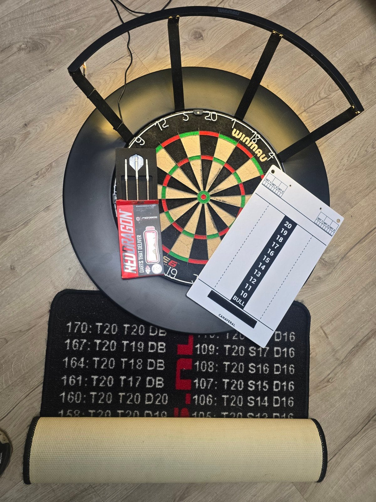 Winmau Blade 6 dartsset – surround + LED&pijlen&mat, Ophalen, Dartbord