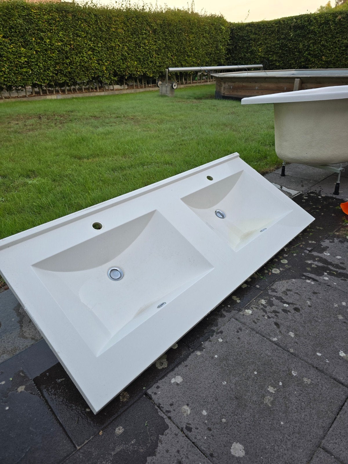 Gratis dubbele wastafel. 140cmx59cm, Huis en Inrichting, Ophalen, 100 tot 150 cm, Zo goed als nieuw, Wasbak of Wastafel