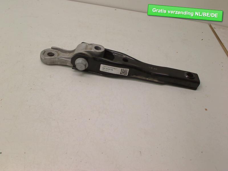 VERSNELLINGSBAKSTEUN A3 Sportback (8VA / 8VF) (5Q0199555T), Gebruikt, Dhr. R. de Gouw, Audi, De Bloemendaal 21 21
5221 EB  'S HERTOGENBOSCH, NL