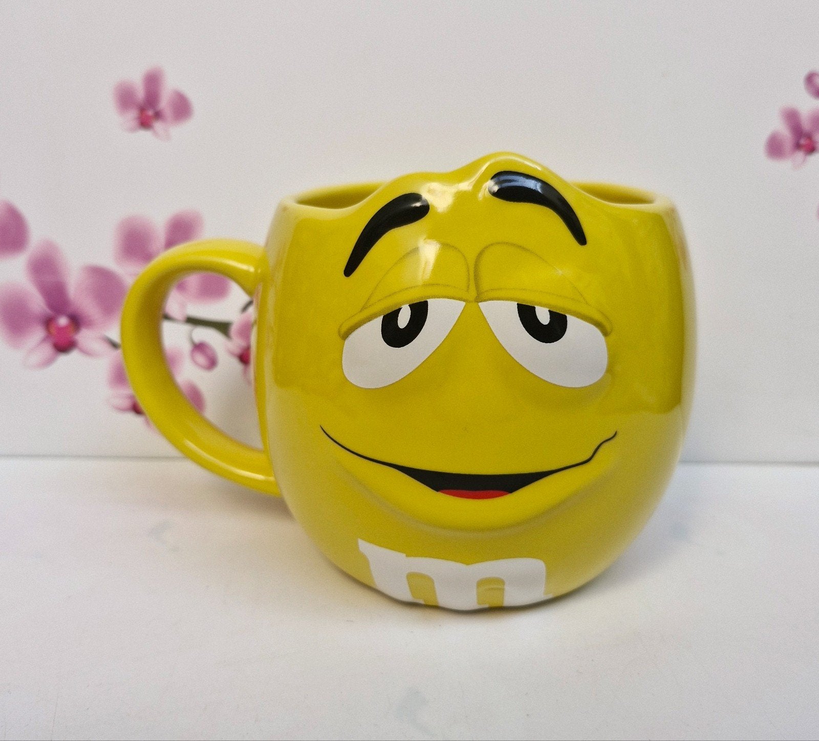 💛 Tasse M&M's XL, Maison & Meubles, Enlèvement ou Envoi, Mug, Comme neuf, Autres matériaux