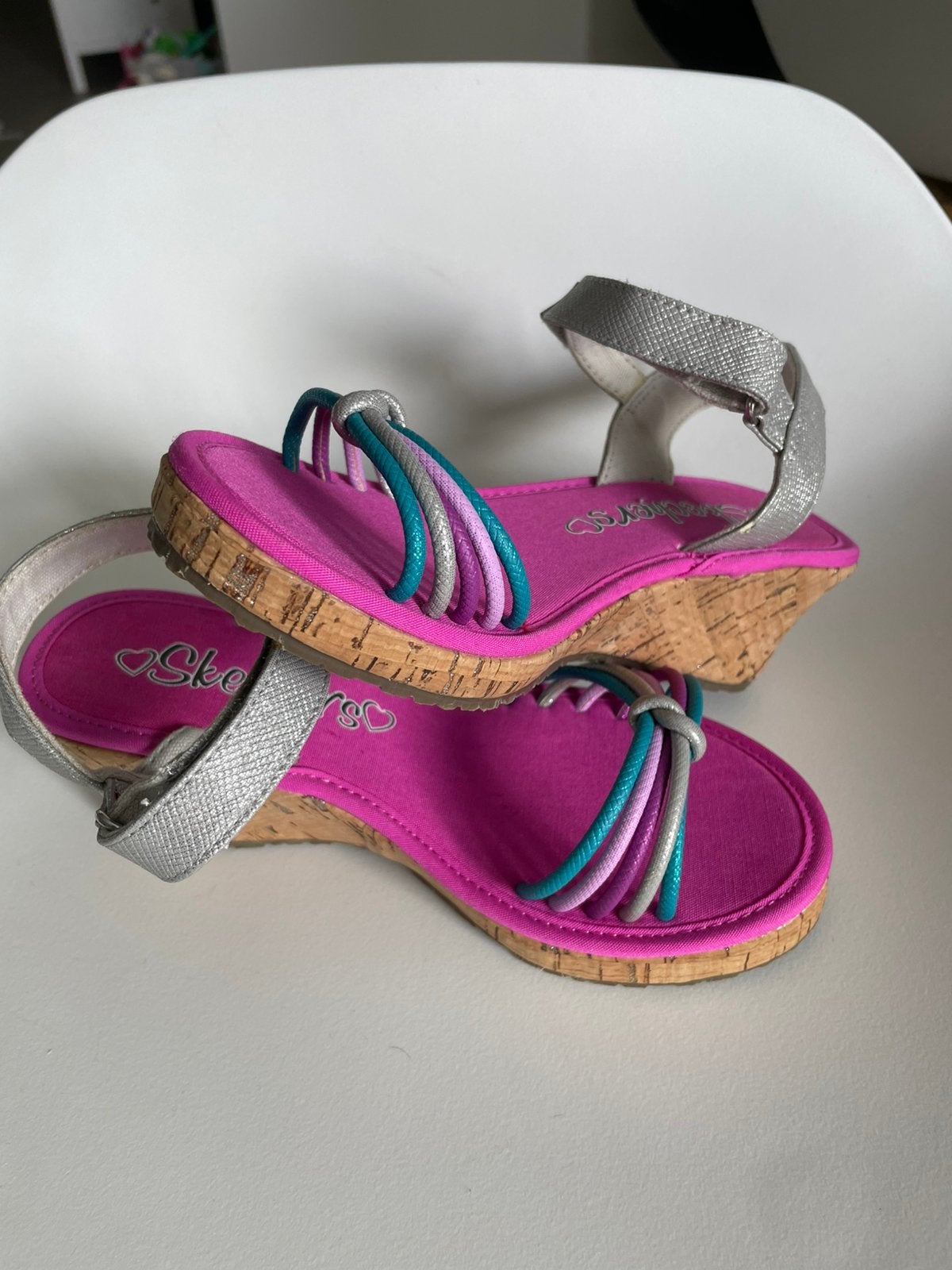 Sketchers met een hakje, Ophalen, Zo goed als nieuw