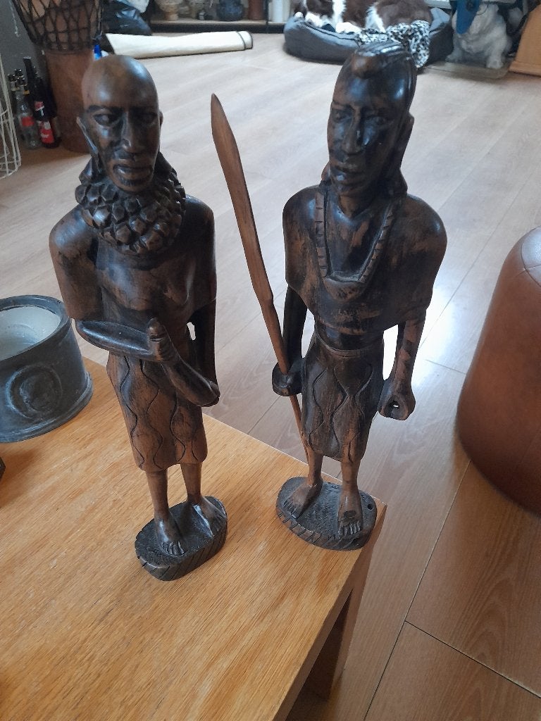 Prachtige set van 2 handgesneden Afrikaanse beelden (Hout), Afrique, Bois, Enlèvement ou Envoi, Homme