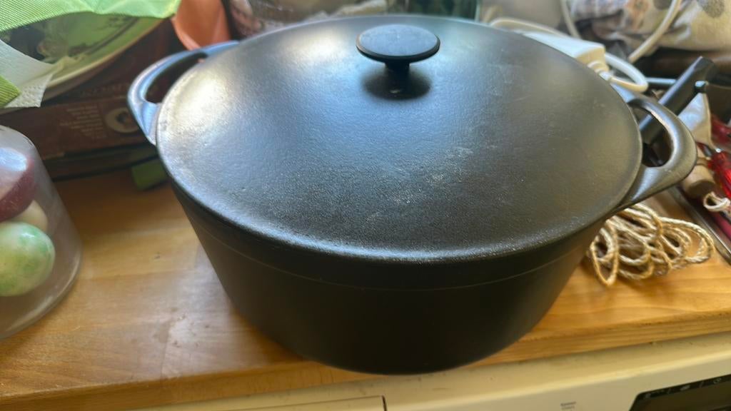 Cocotte en fonte Le Creuset / Cousances 40 cm Made in France, Ophalen, Zo goed als nieuw, Gietijzer