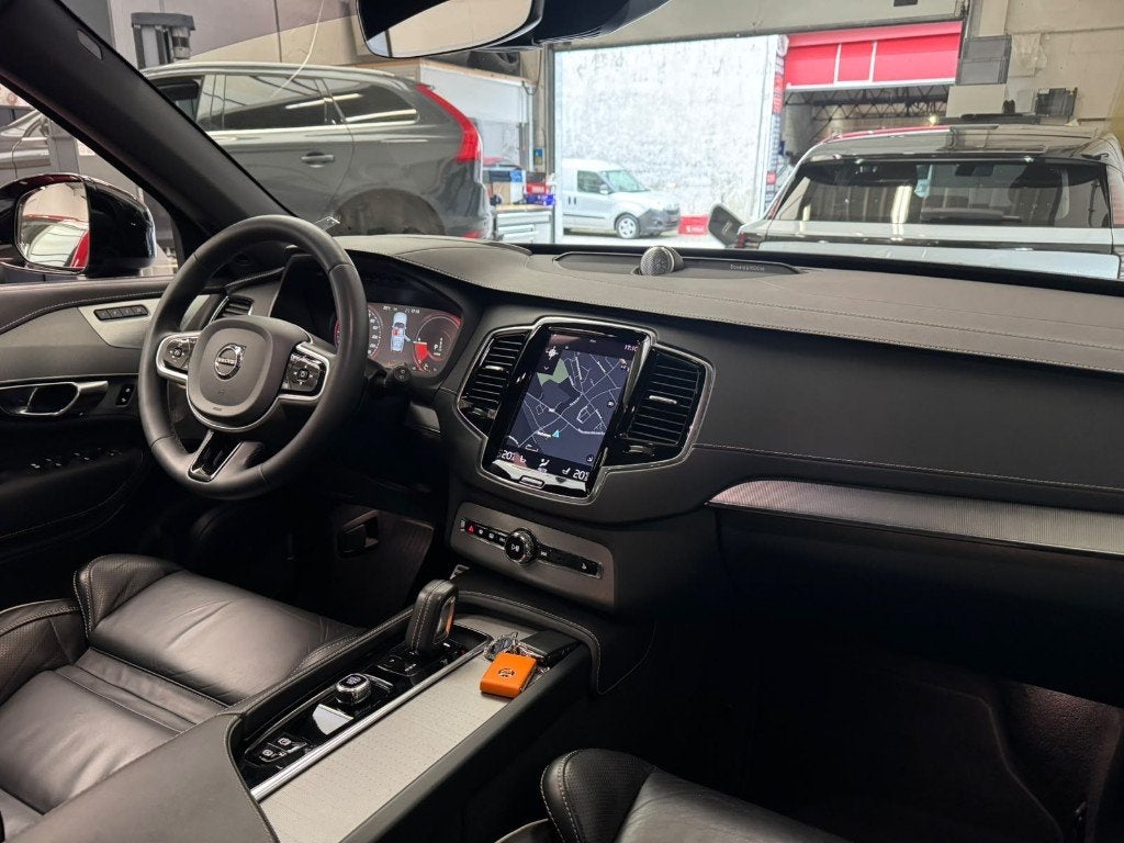 Volvo XC90 T8 R Design 7-ZIT*PANO*LUCHTVERING*B&W*, Autos, Argent ou Gris, Achat, Euro 6, Entreprise