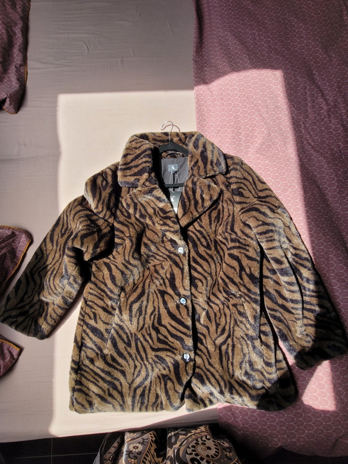 Prachtige K - design nepbont mantel, Kleding | Dames, K-design, Ophalen, Nieuw, Maat 46/48 (XL) of groter