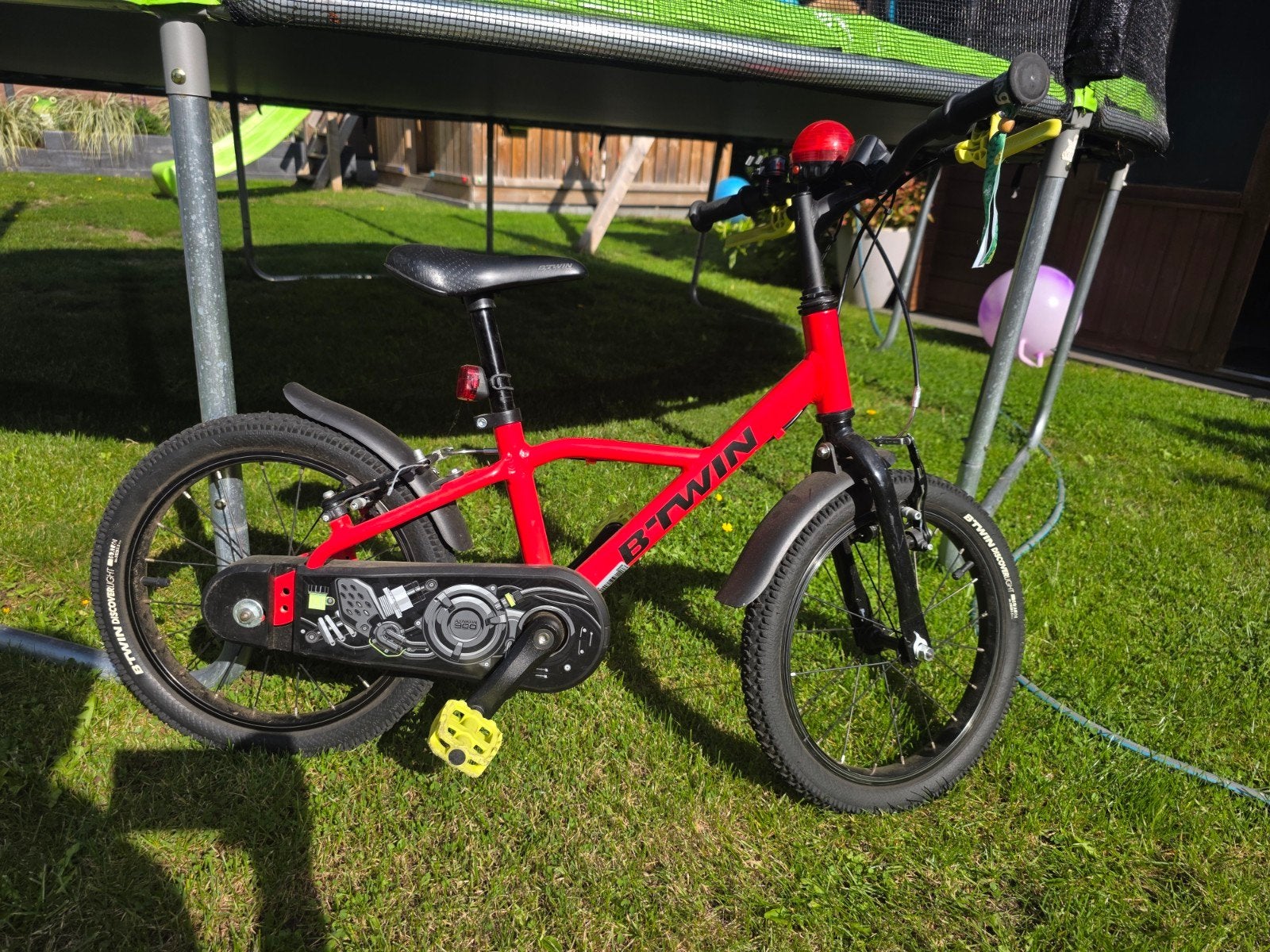 B'Twin kinderfiets, duurdere versie van aluminium, Fietsen en Brommers, Ophalen, Zo goed als nieuw, B'Twin (Decathlon)