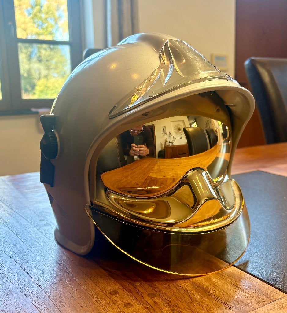 Casque de pompiers, Enlèvement, Utilisé