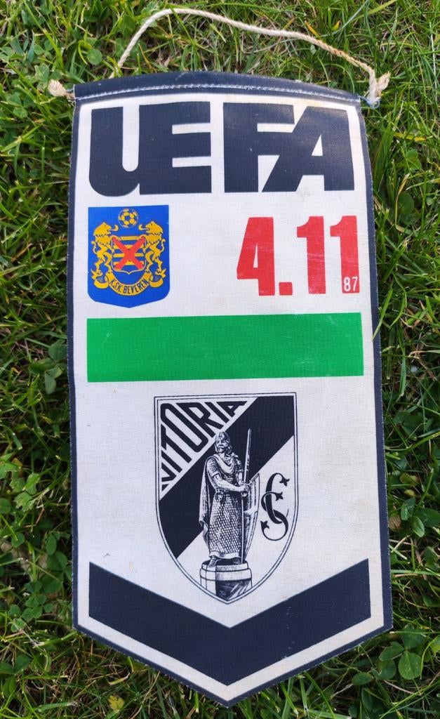 Coupe de l'UEFA SK Beveren Vitória Guimaréas 1987, Enlèvement ou Envoi