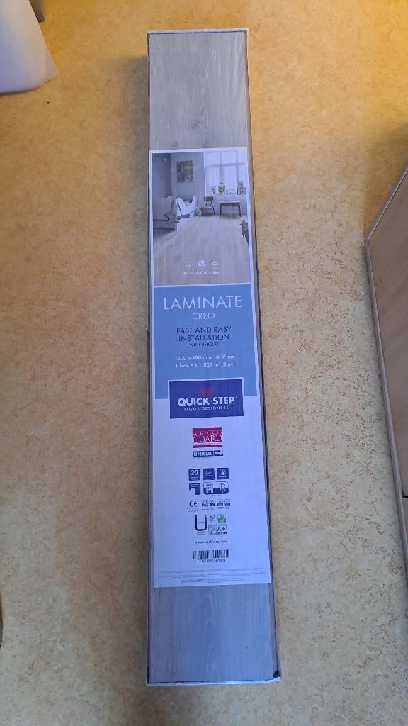 Quick Step Laminaat 1 pak, + 1 rol ondervloer  Nieuw, Enlèvement, Neuf