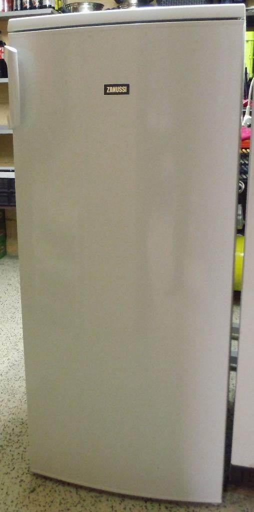 frigo, 120 à 140 cm, Sans bac à congélation, Enlèvement, Utilisé