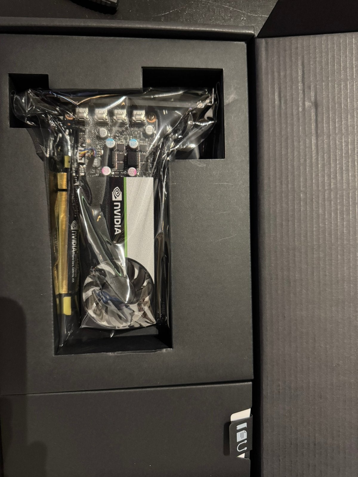 Nvidia T1000 8go  Parfait état, Enlèvement ou Envoi, Comme neuf, Nvidia