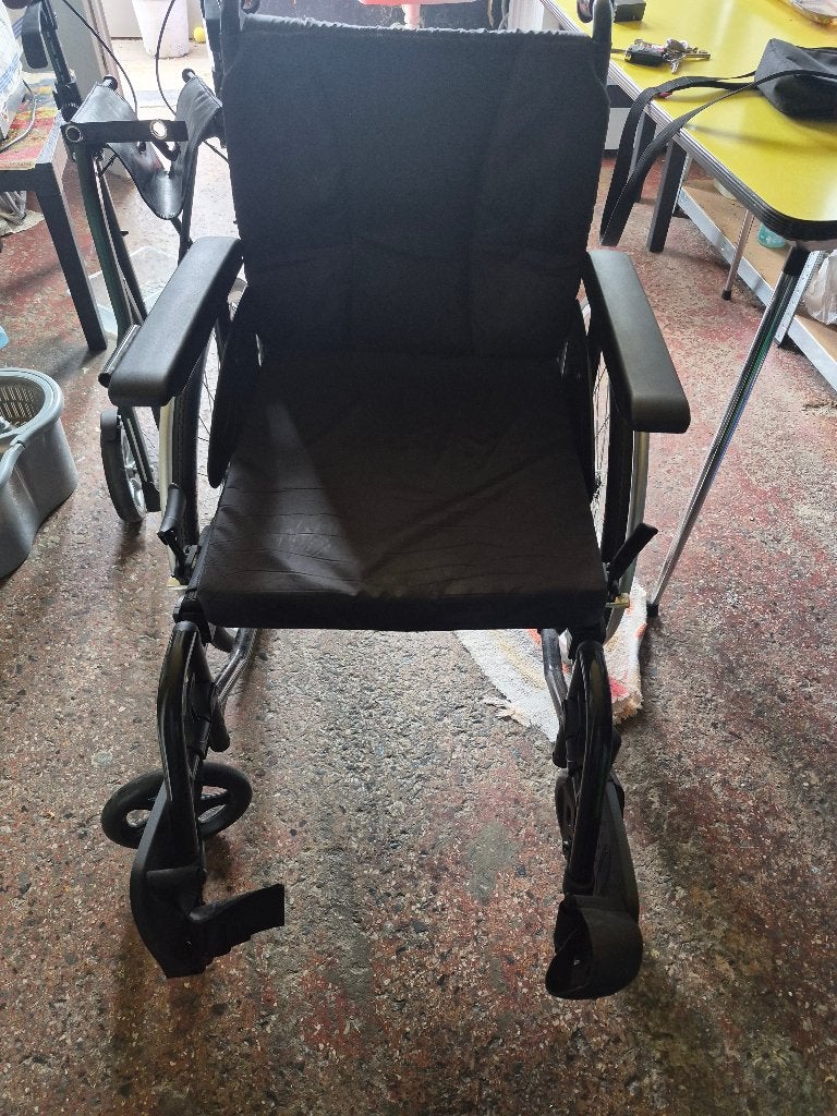 Chaise roulante, Divers, Enlèvement, Pliant, Comme neuf, Fauteuil roulant à pousser