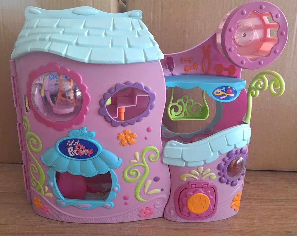 Littlest pet shop dierensportschool, Ophalen
