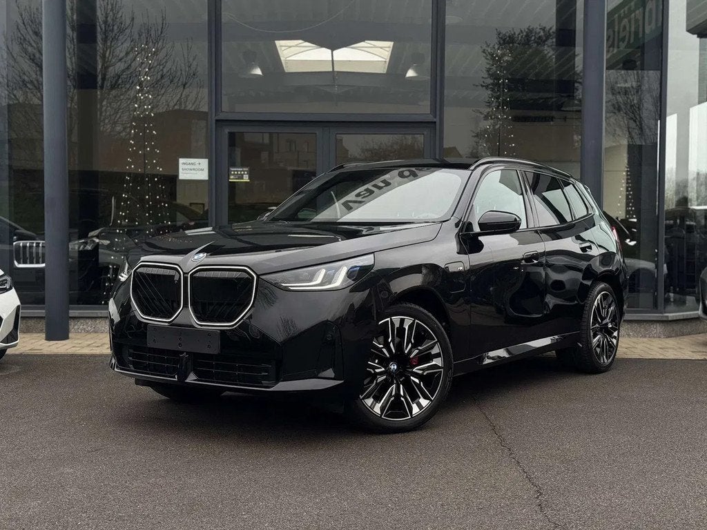 BMW X3 30e xDrive M Sport Pro / PANO / TRKHK / 360 / HUD, Auto's, BMW, Automaat, Zwart, 4 cilinders, Lichtsensor