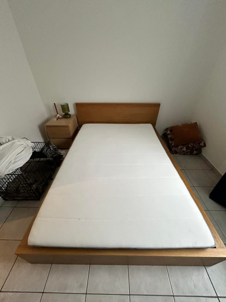 Bed malm + matras, Huis en Inrichting, Slaapkamer | Bedden, Ophalen, Tweepersoons, 140 cm, Zo goed als nieuw