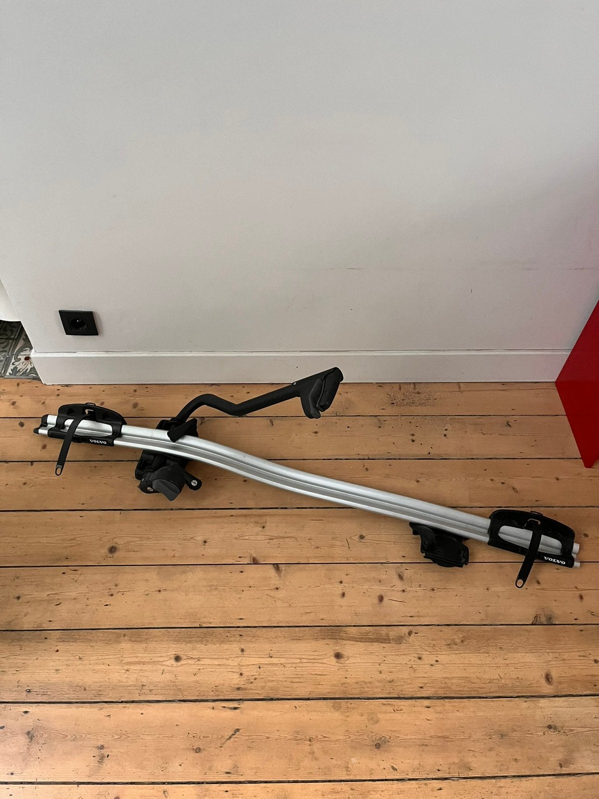 Thule volvo fietsdrager dak - 2 stuks, Ophalen